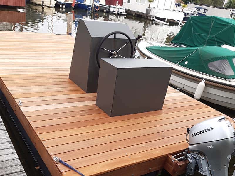 Jachthaven t Drijfhuis - Terrasboot - Vlonderwerk - 1 wide Jachthaven t Drijfhuis - Terrasboot - Vlonderwerk