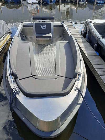 Jachthaven t Drijfhuis - Bootverhuur - Huurboot - Aluminium 570 - 8 pers - Small Jachthaven t Drijfhuis - Bootverhuur - Huurboot - Aluminium 570 - 8 pers